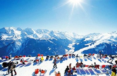 西柏坡滑雪场团购 平日105元享冰雪欢乐