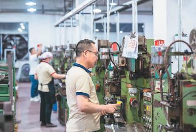 前7月外商投资增长与国内旅游服务升温，展现中国市场强劲活力